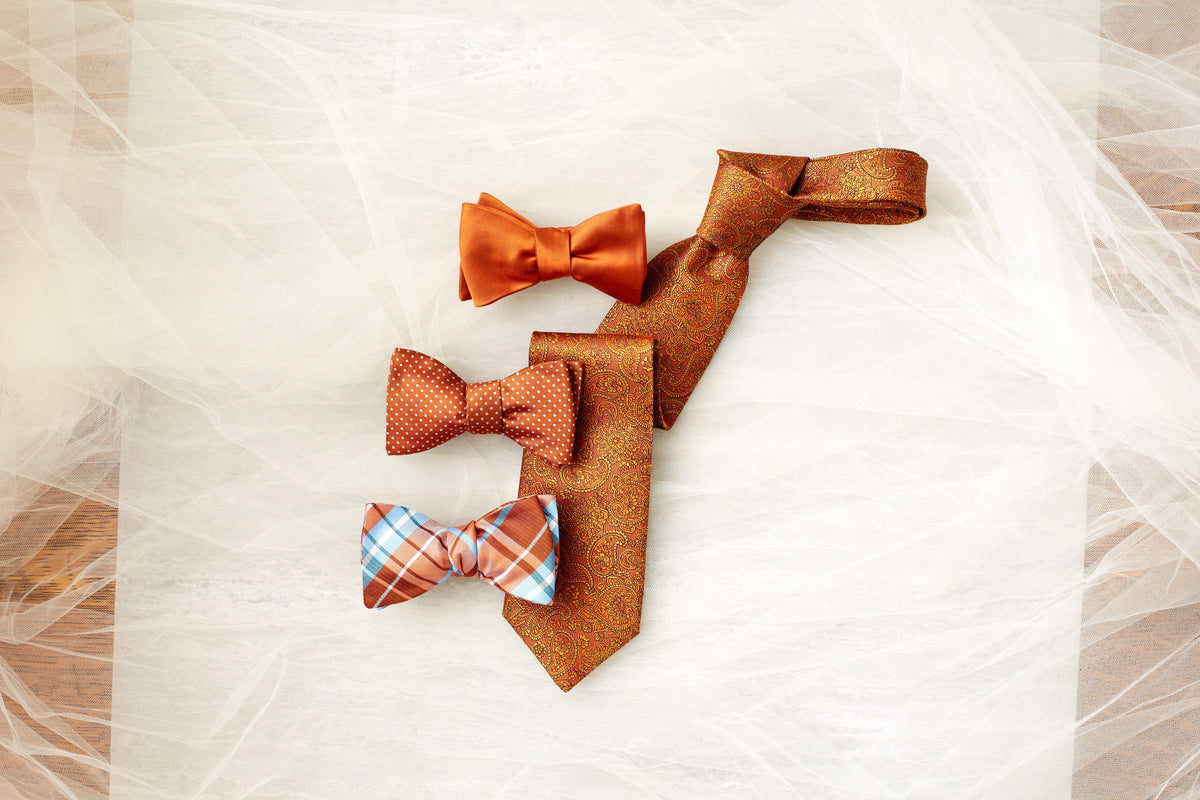 Oriel Sienna - bow ties