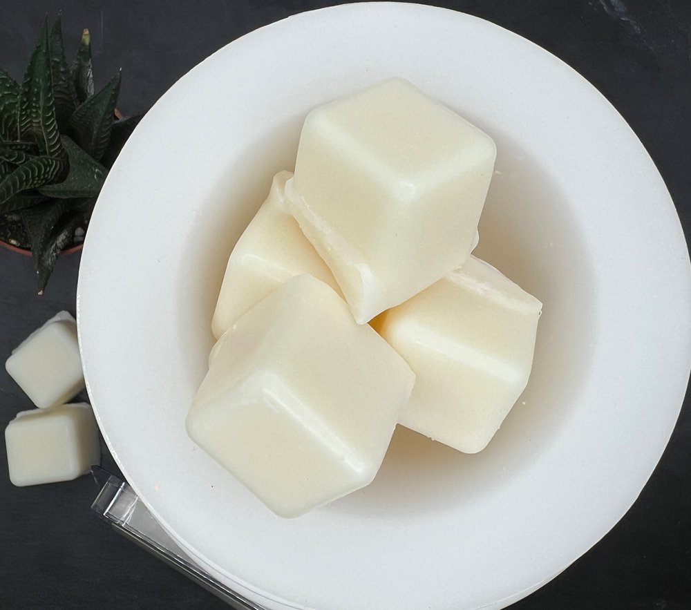 Oakmoss & Amber Waxmelts by Three Pines Candle Company
