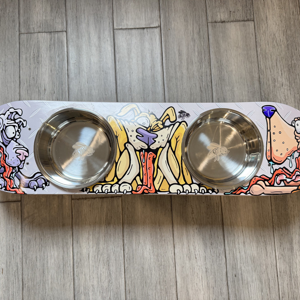 Fly Doggy - Elevated Skateboard Dog Feeding Stand with 2 Bowls
