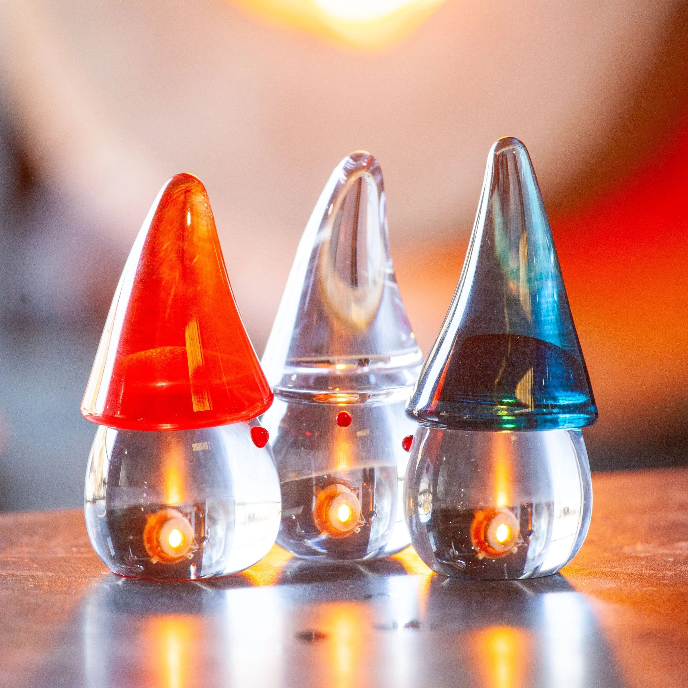 Tomte Gnome - Cheer (Red) by AO Glass