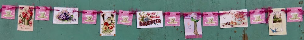 Mini Garlands, 2" x 3" - Daughters by Sweet Basil Cards