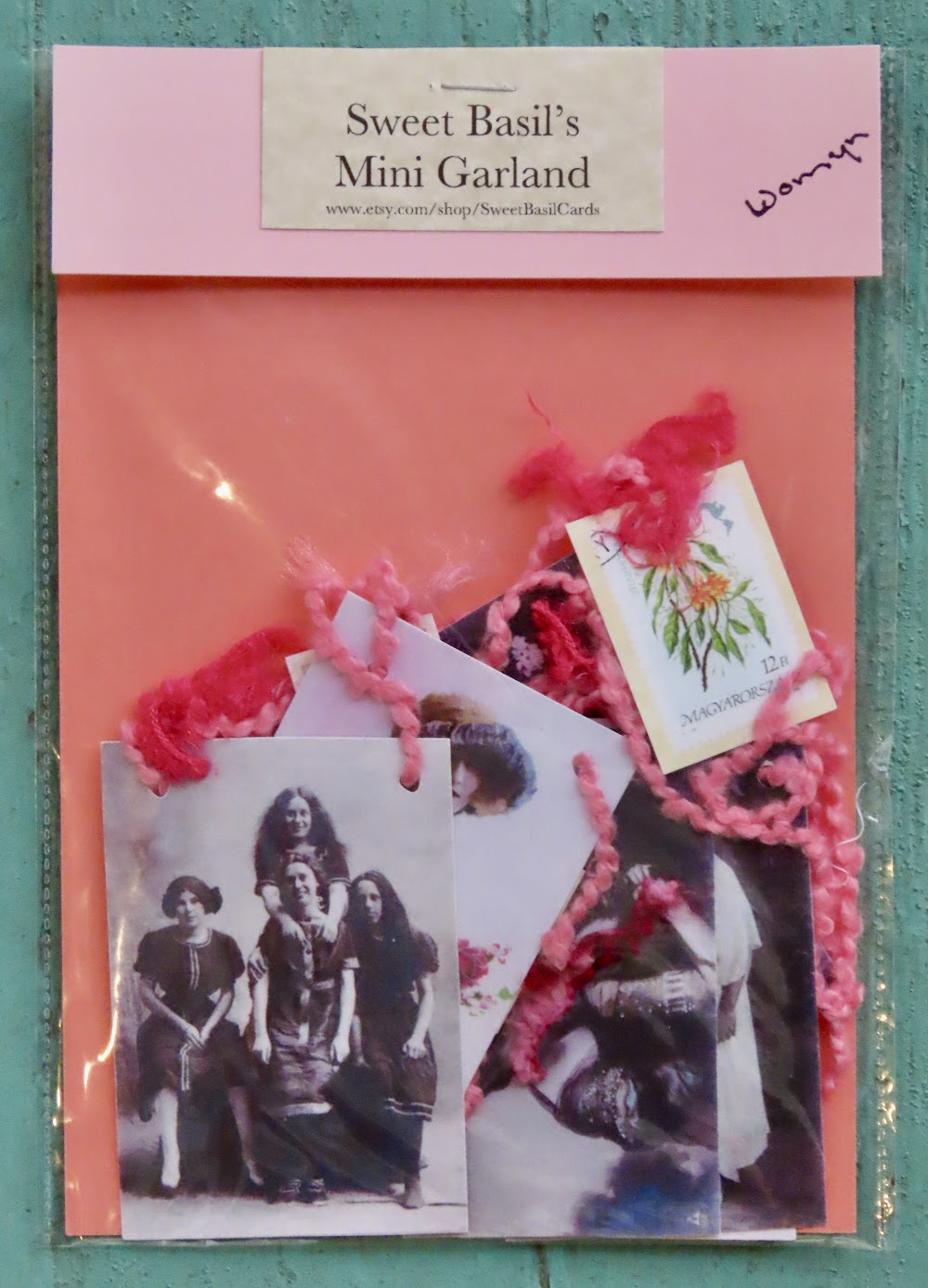 Mini Garlands, 2" x 3" - Womyn by Sweet Basil Cards