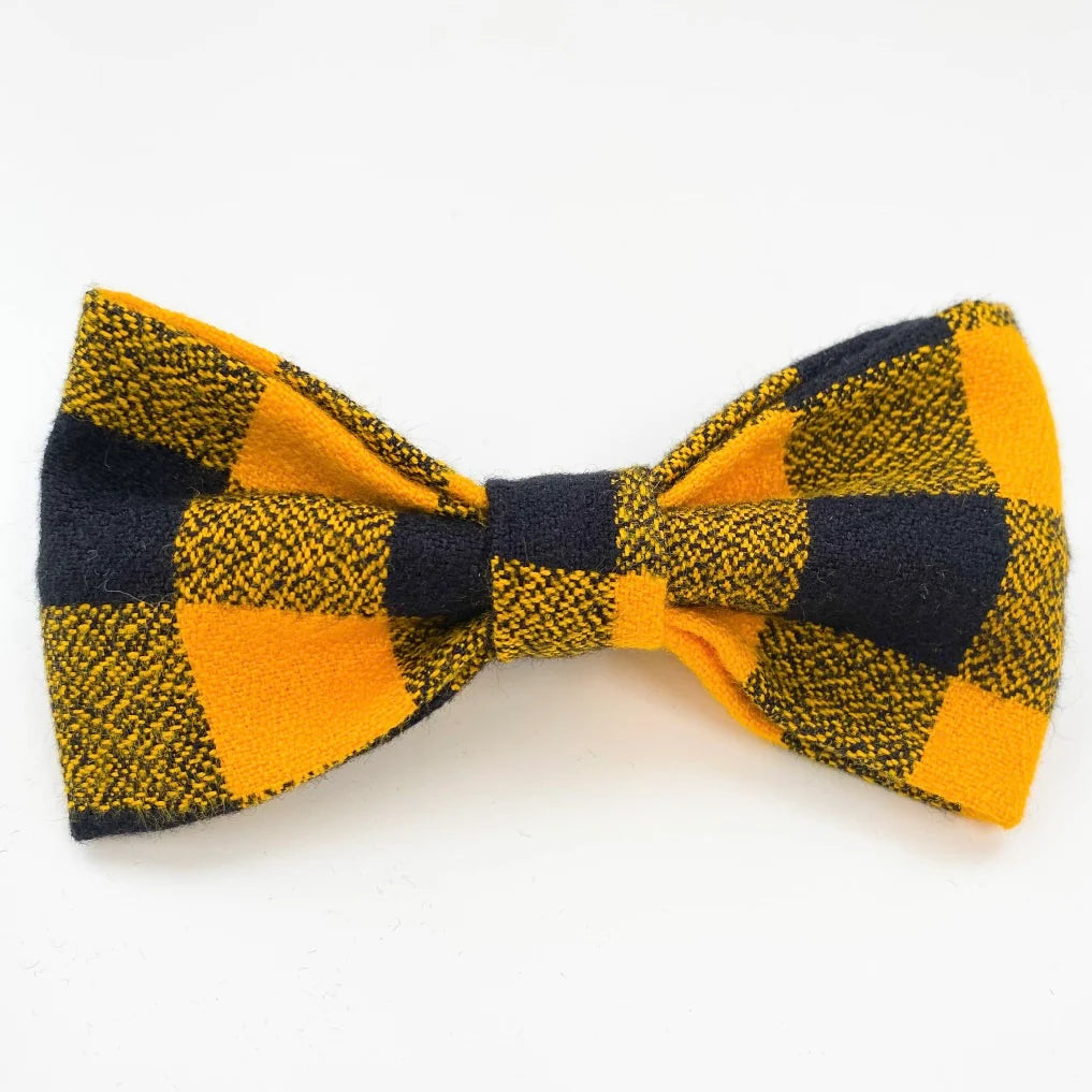 Mimi Green Plaid Bow Tie by Houndstooth