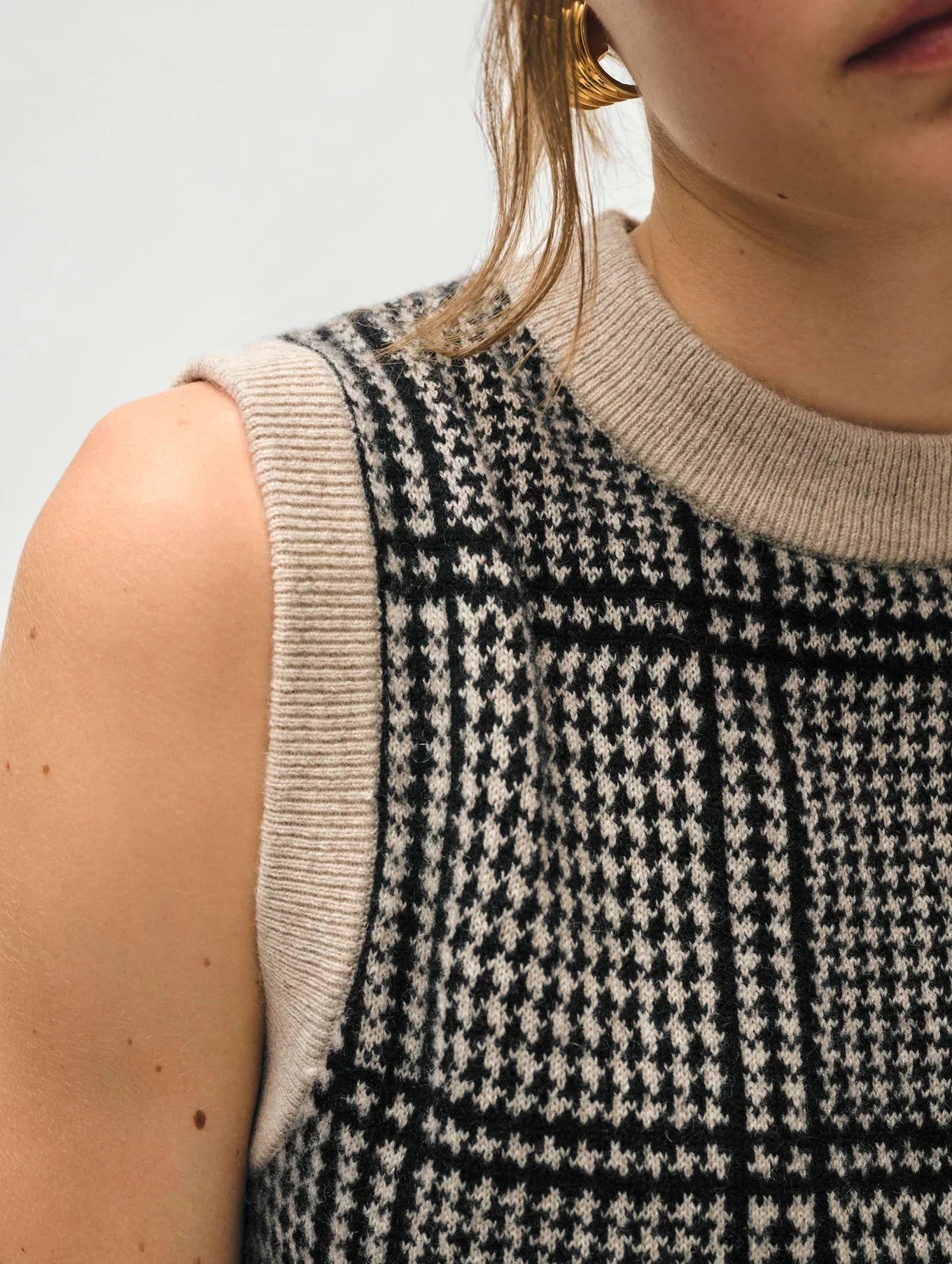 White + Warren Cashmere Brushed Houndstooth Shell