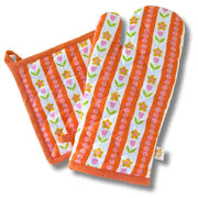 Oven Mitt + Pot Holder Set