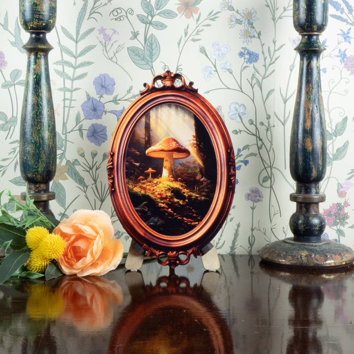 Mushroom Art- Stand Included