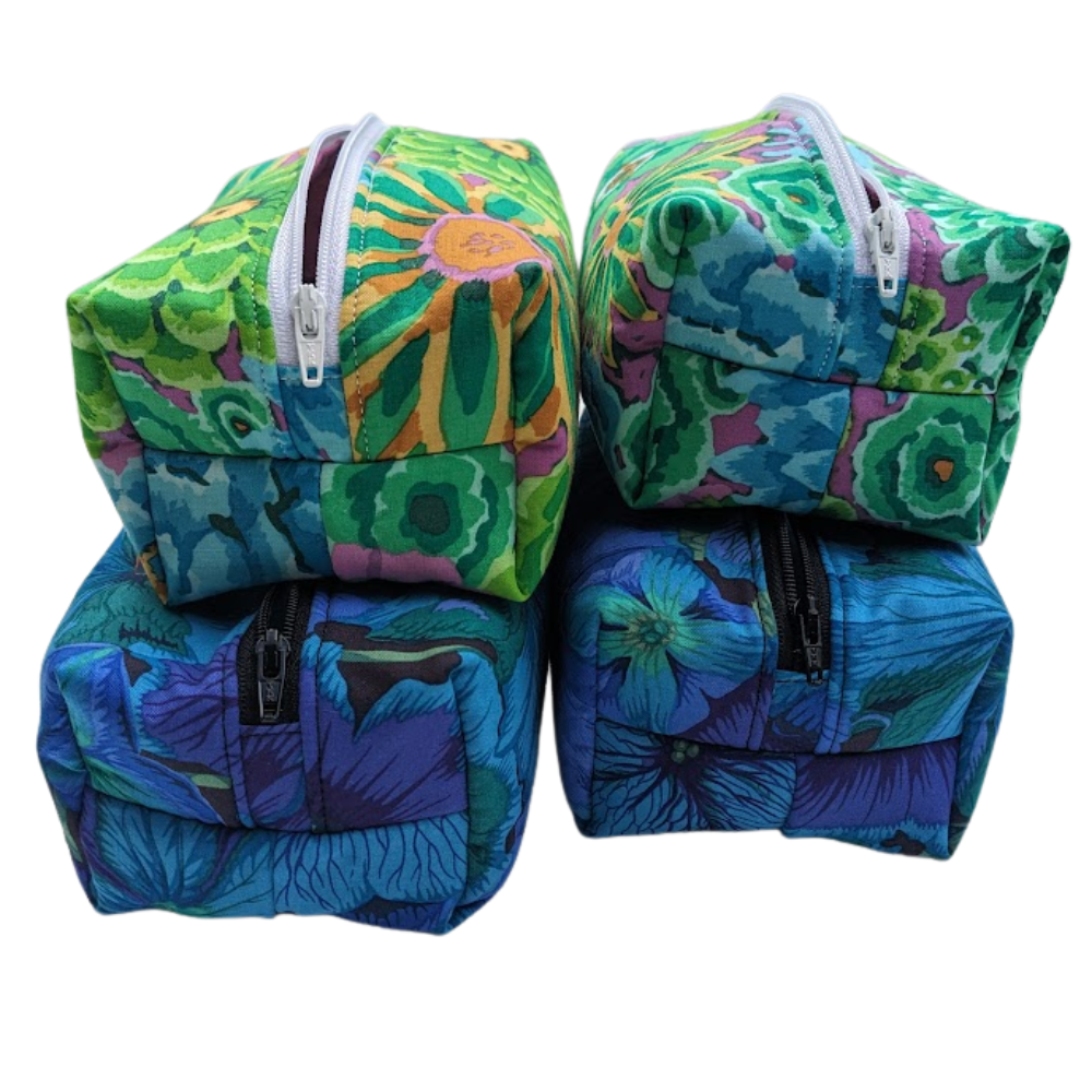 Petunias - Essentials Pouch