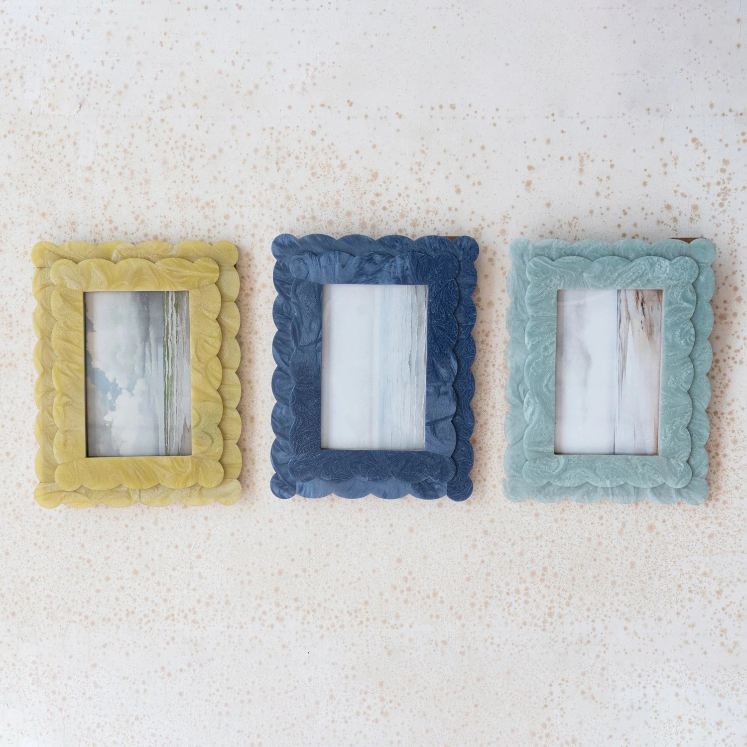 Frame Resin Scalloped Double Layered 3 Colors Available Holds 4"x 6" (Sold Individually) by Homeportonline