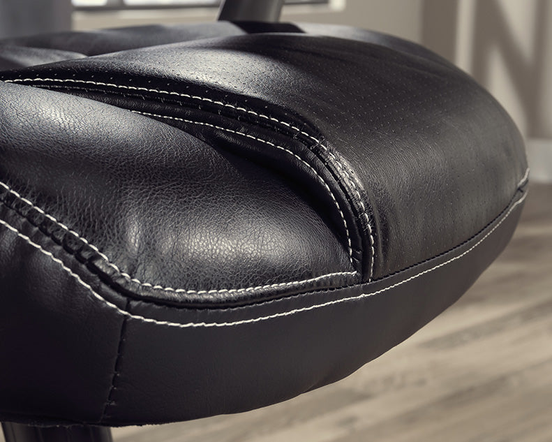 Gruga Leather Managers Chair by Homeportonline