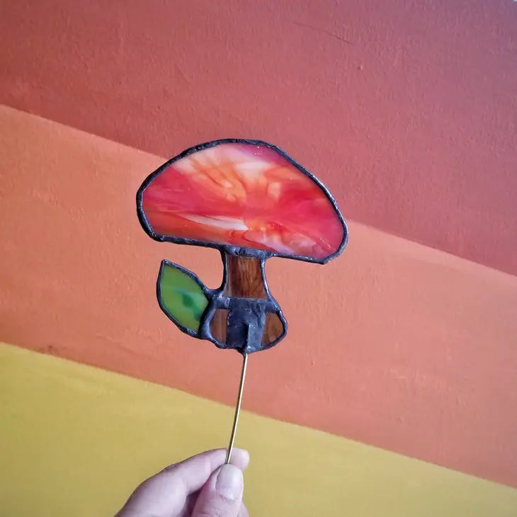 Stained Glass - Mushroom with leaf plant stake