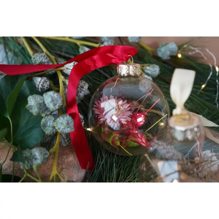 Christmas Ornament with Dried Flowers