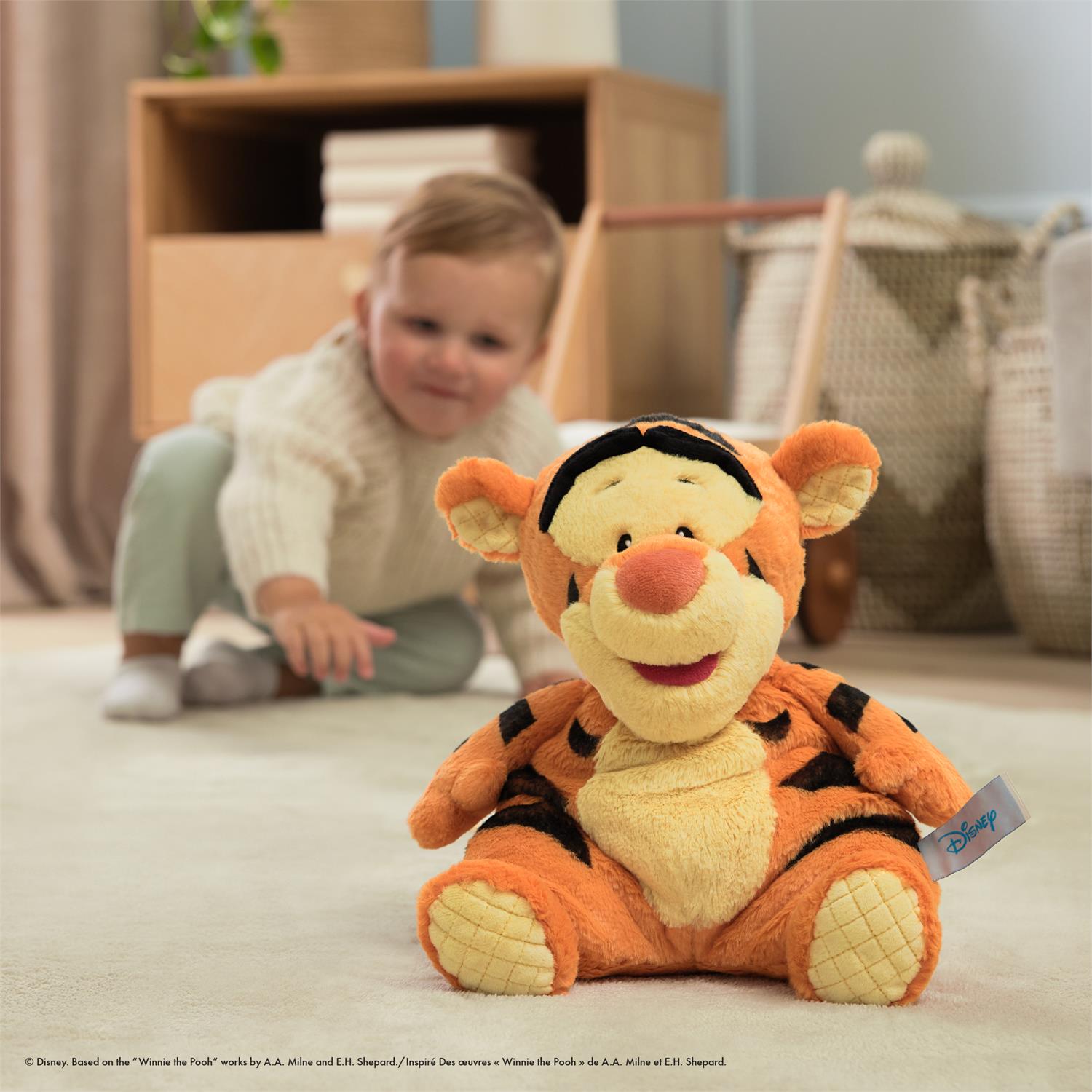 Plush Disney Oh So Snuggly Tigger by Homeportonline