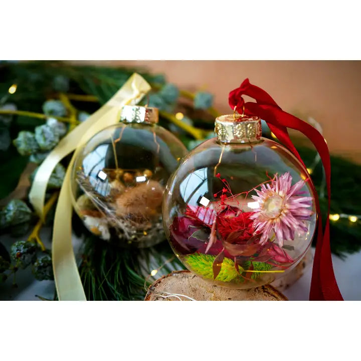 Christmas Ornament with Dried Flowers