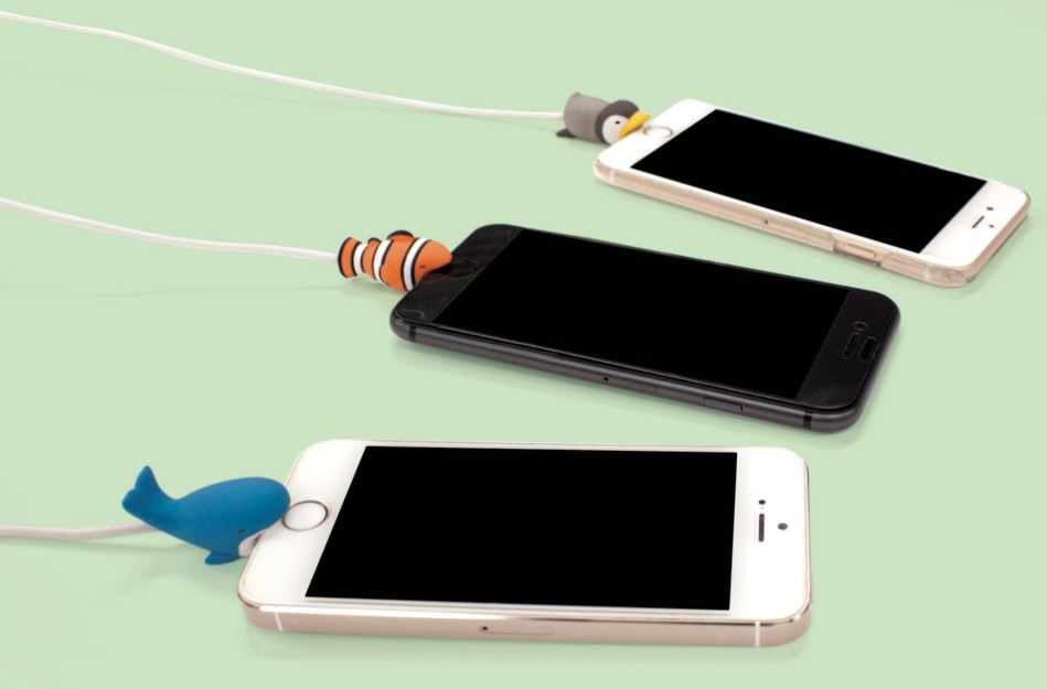 Cable Bite iPhone Clownfish by Homeportonline