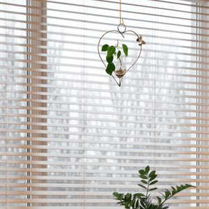 Freeform Heart Hanging Vase