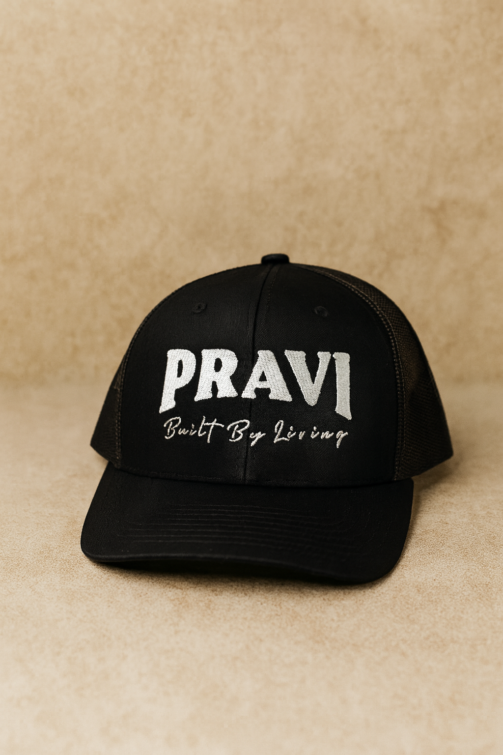 The PRAVI Snapback / in Black by PRAVI Nutrition