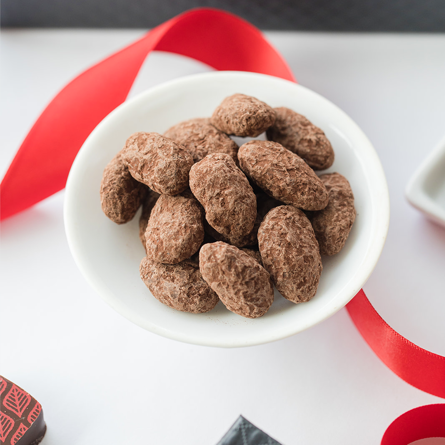 Caramelized Cocoa Almonds by NU Chocolat