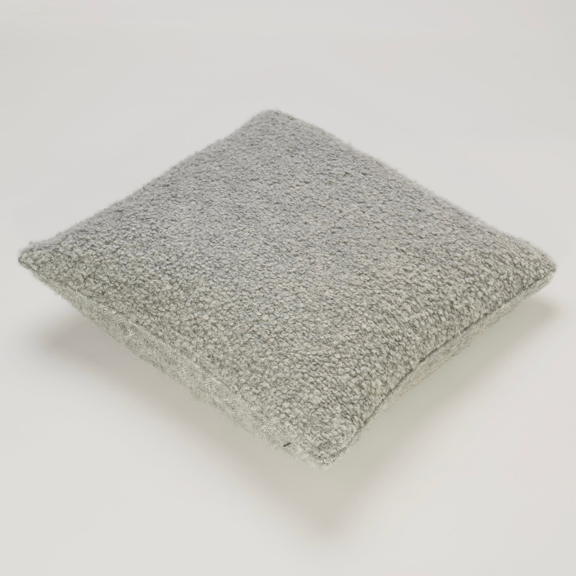 Luxe Pillow 22"x 22"