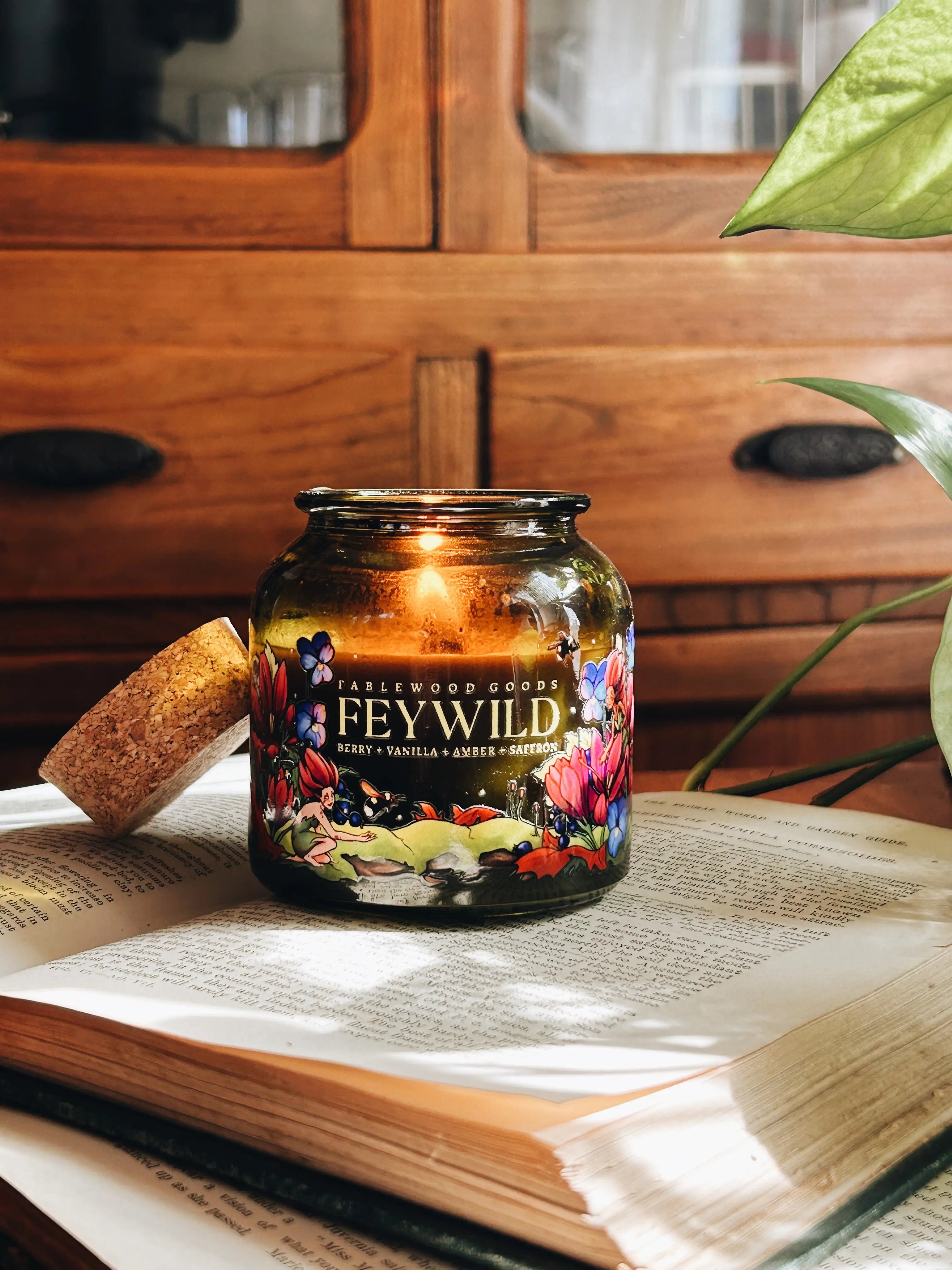 8oz Apothecary Organic Soy Wood Wick Candle
