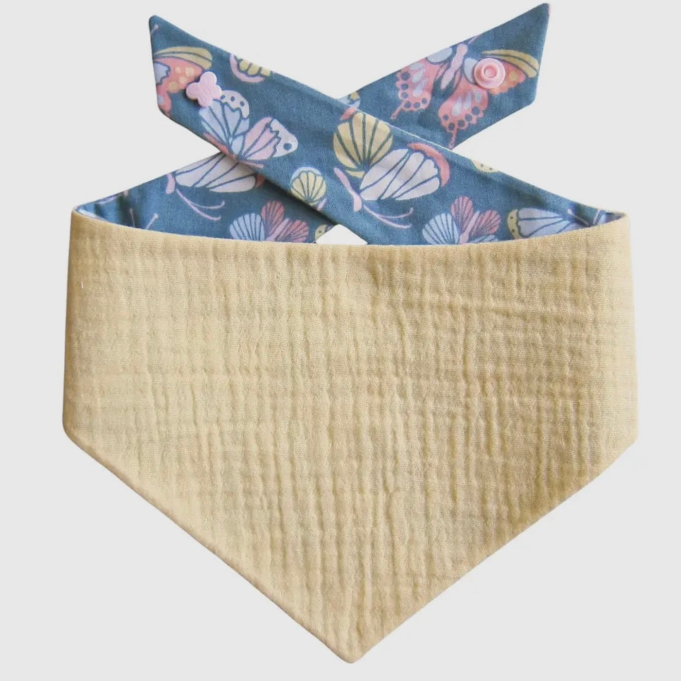 Winnie and the Hound  Monarch Bandana