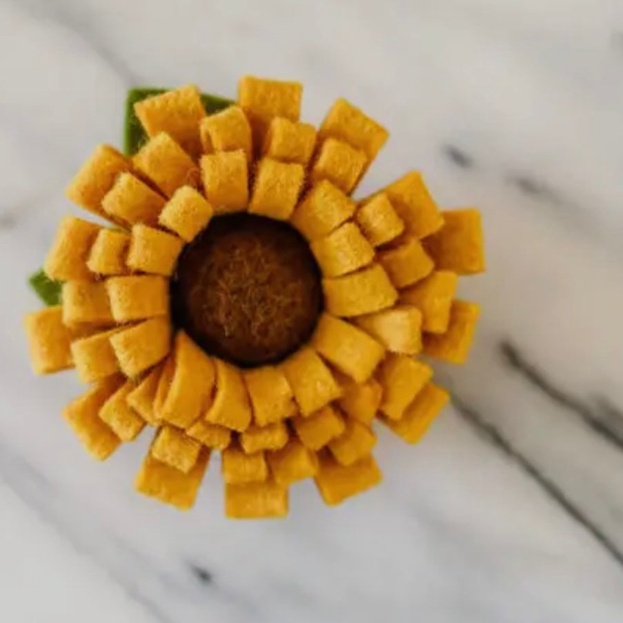 Mimi Green Sunflower Collar Flower
