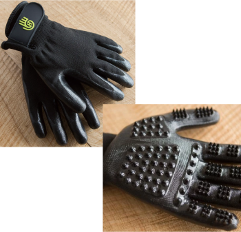 Hands On Grooming Glove Green Small by Pet Food Warehouse