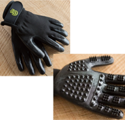 Hands On Grooming Glove Green Medium by Pet Food Warehouse