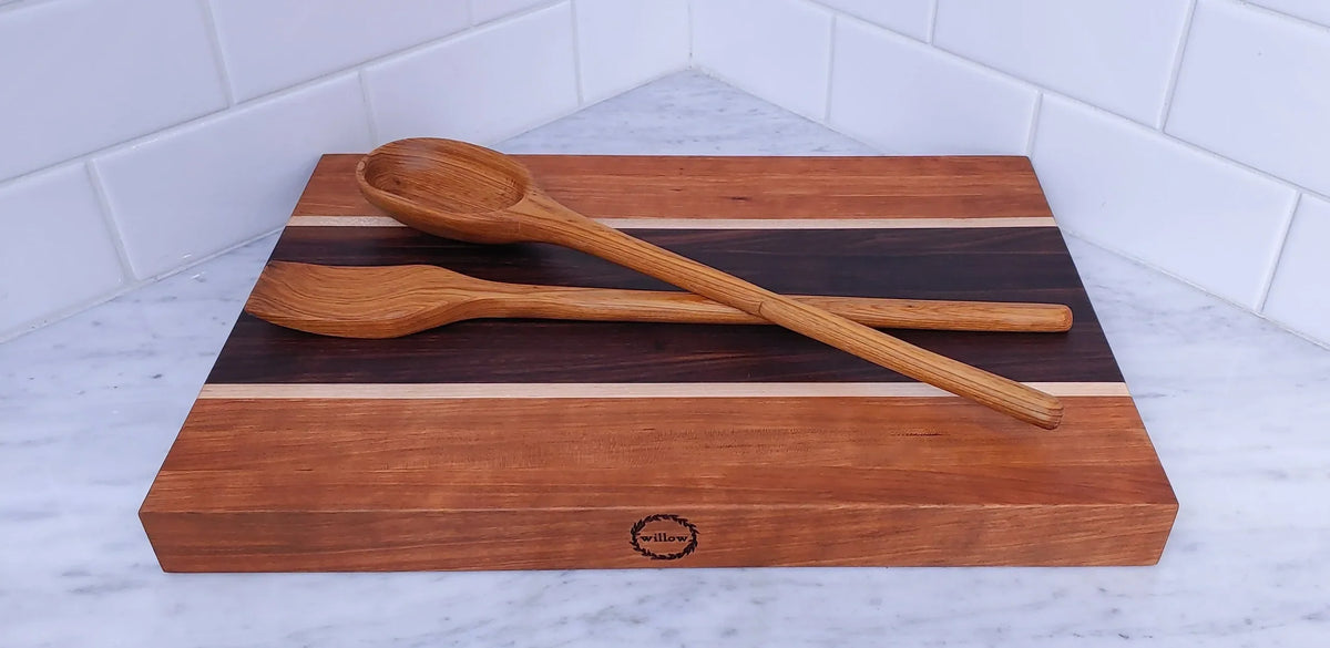 WOOD CUTTING BOARD & SPOON GIFT SET