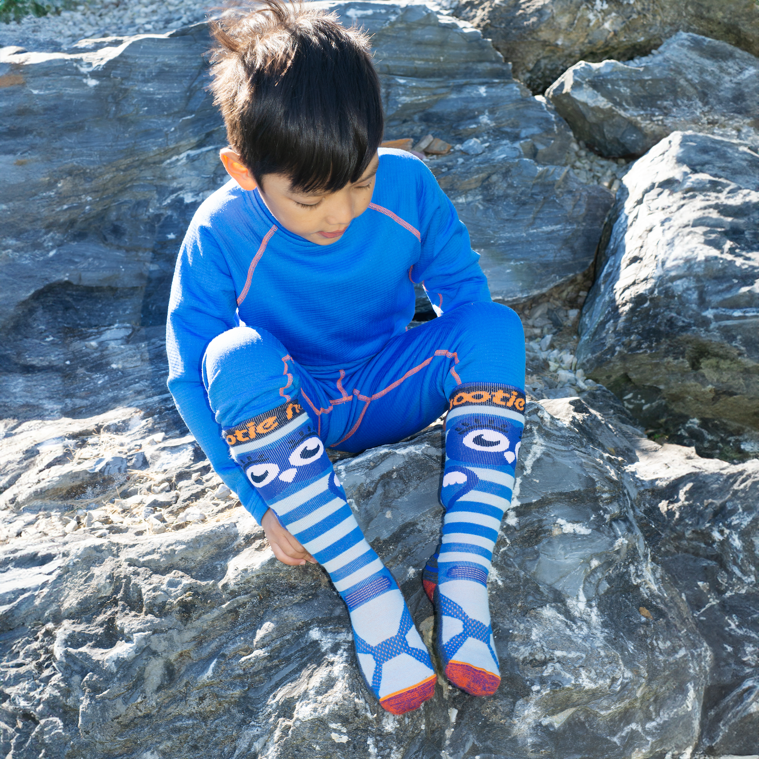 Kids Snowy Owl Midweight Ski & Snowboard Socks - Vivid Blue by Hootie Hoo