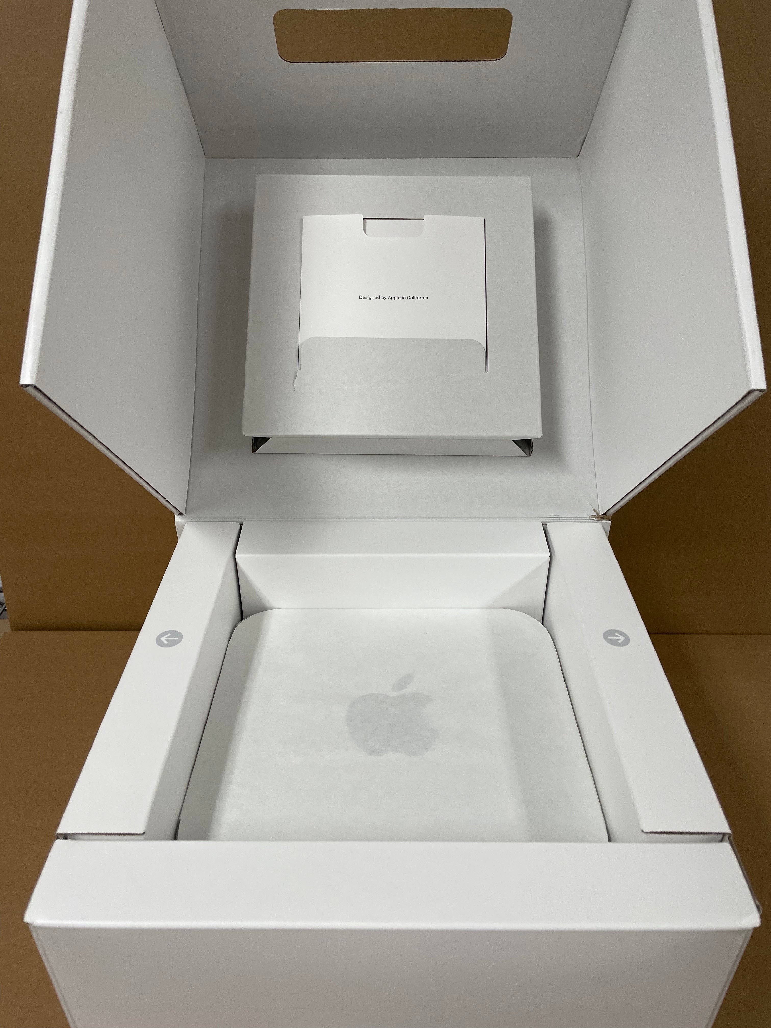 ♥ Refurbished - Mac Studio M1 Ultra 20/48-Core 64GB/1TB MJMW3LL/A (2022) by Small Dog Electronics