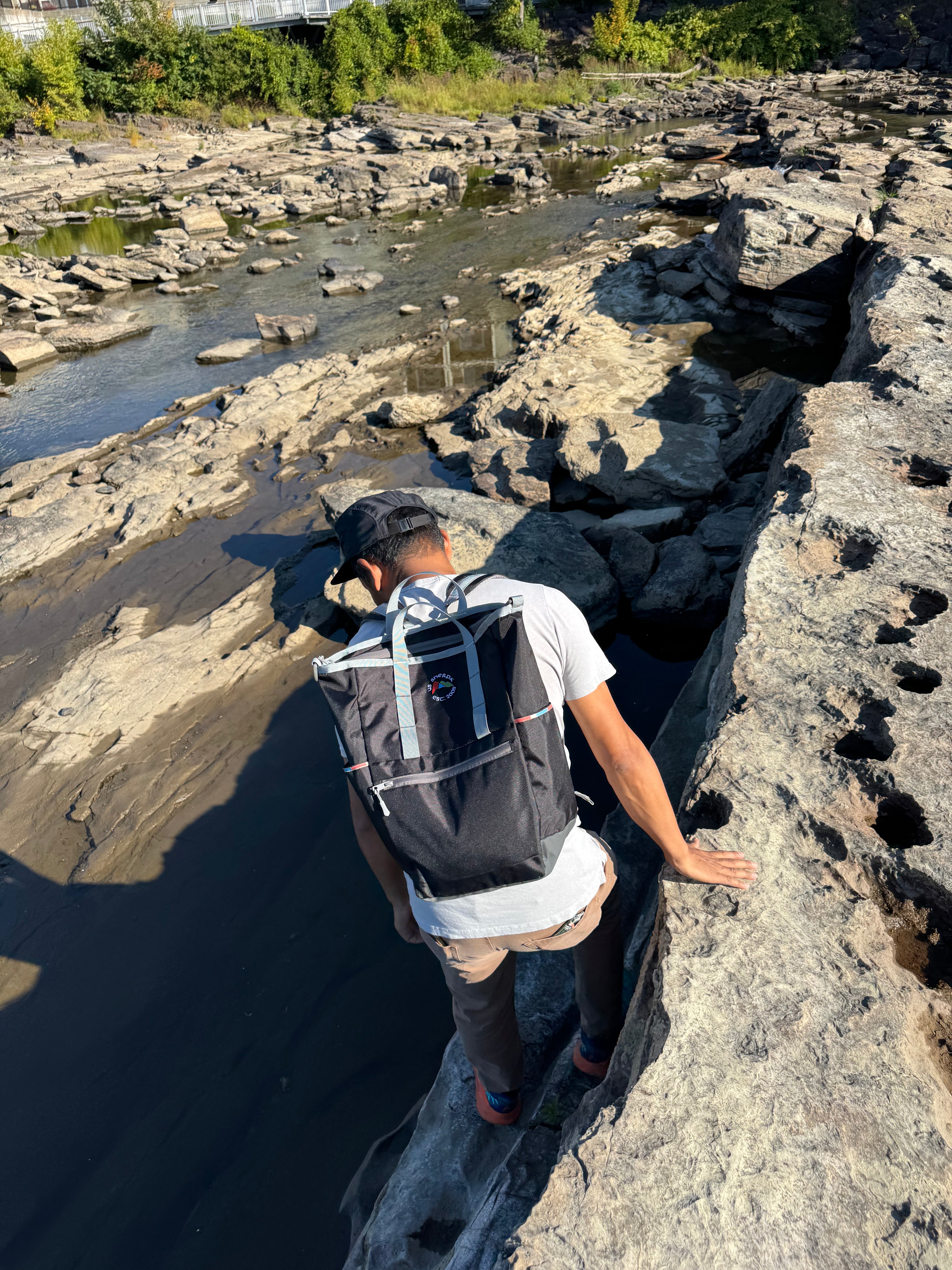 Basecamp Totepack - 128 Charcoal by US Sherpa