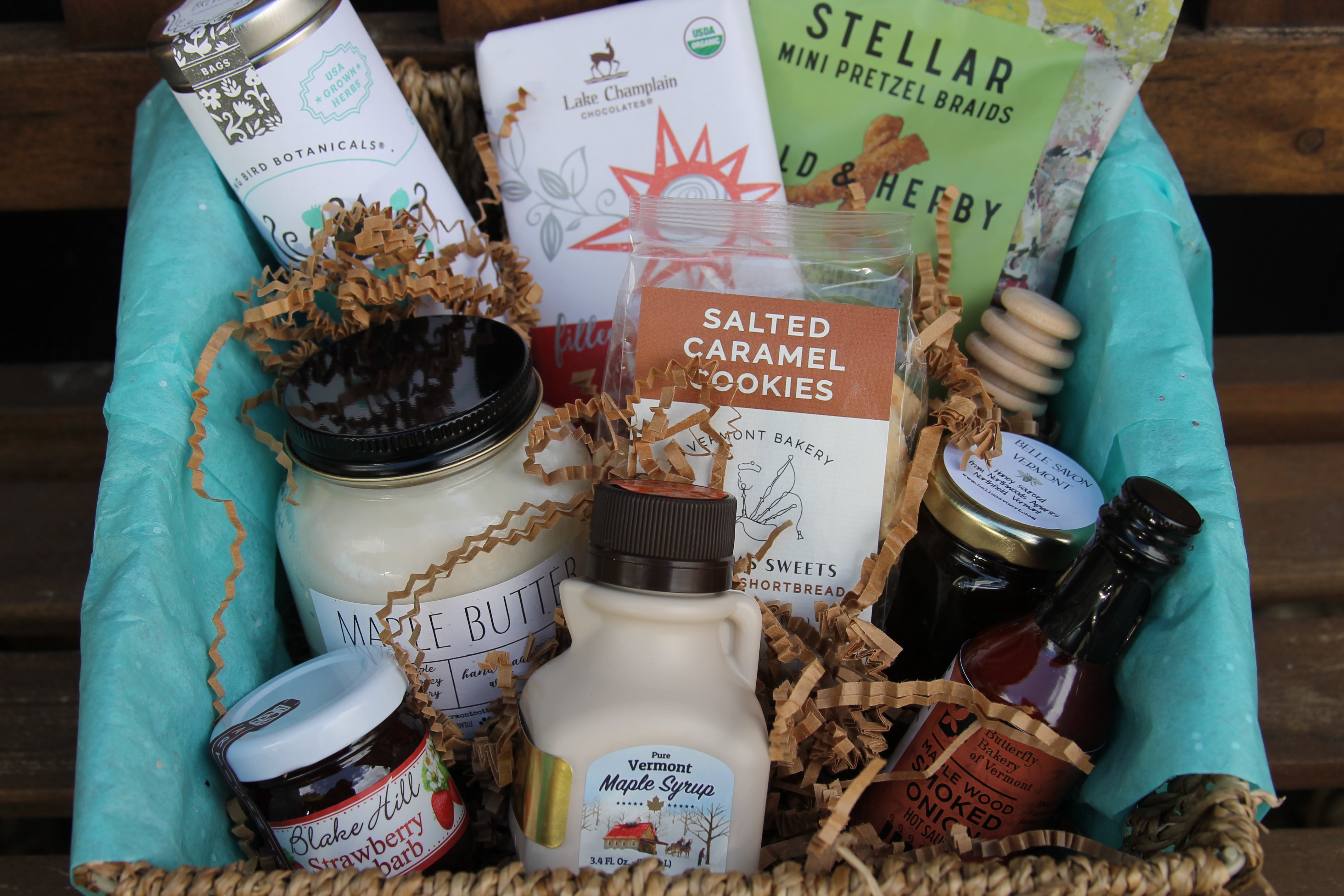 Vermont Care Package Gift Basket - Vermont Gourmet-Vermont Artisan - Vermont Gift -Vermont Maple Gift-Best of Vermont-Love from Vermont by Belle Savon Vermont