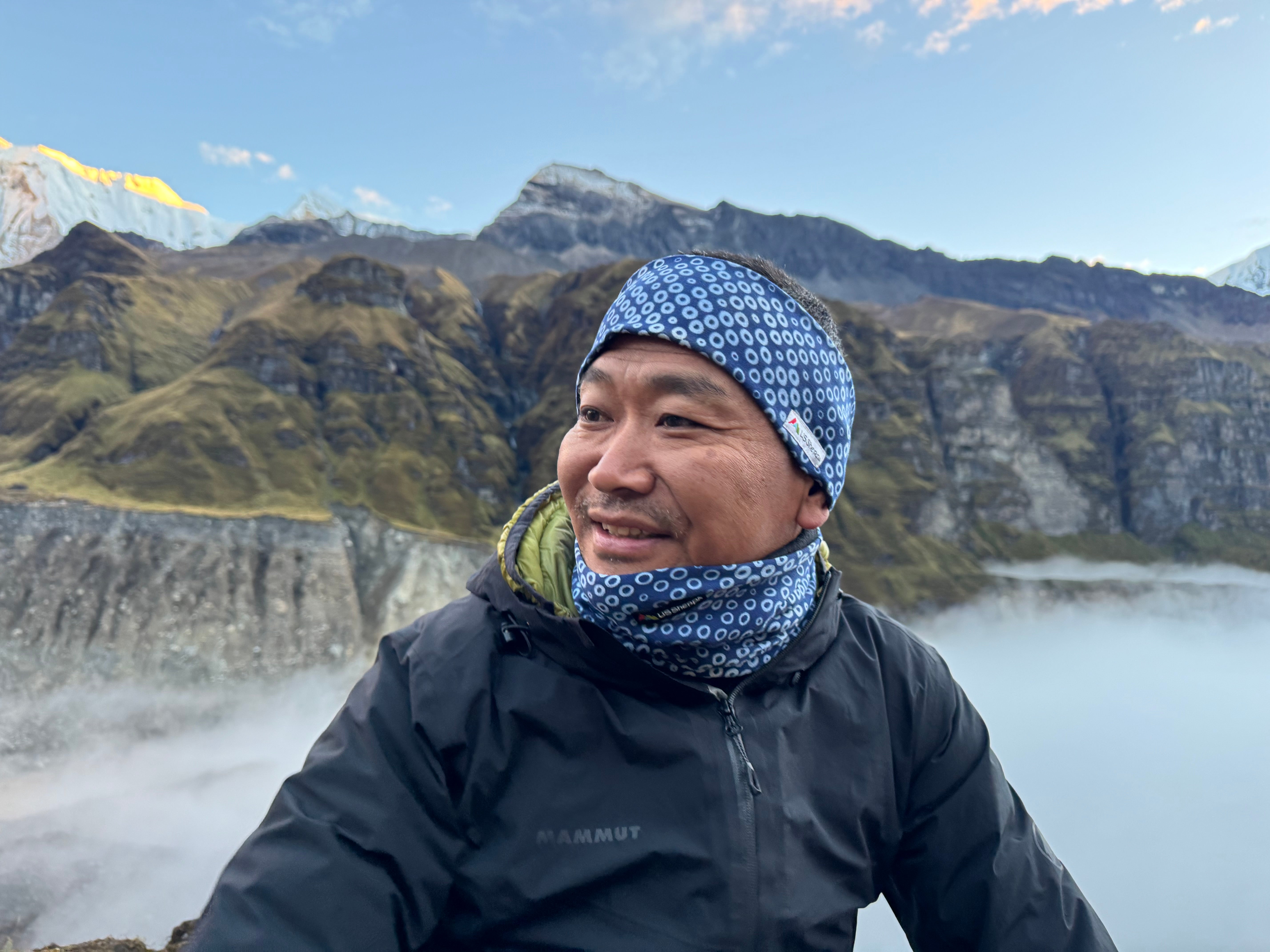 Khumbu Trail Headband - 116 Blue Ice by US Sherpa