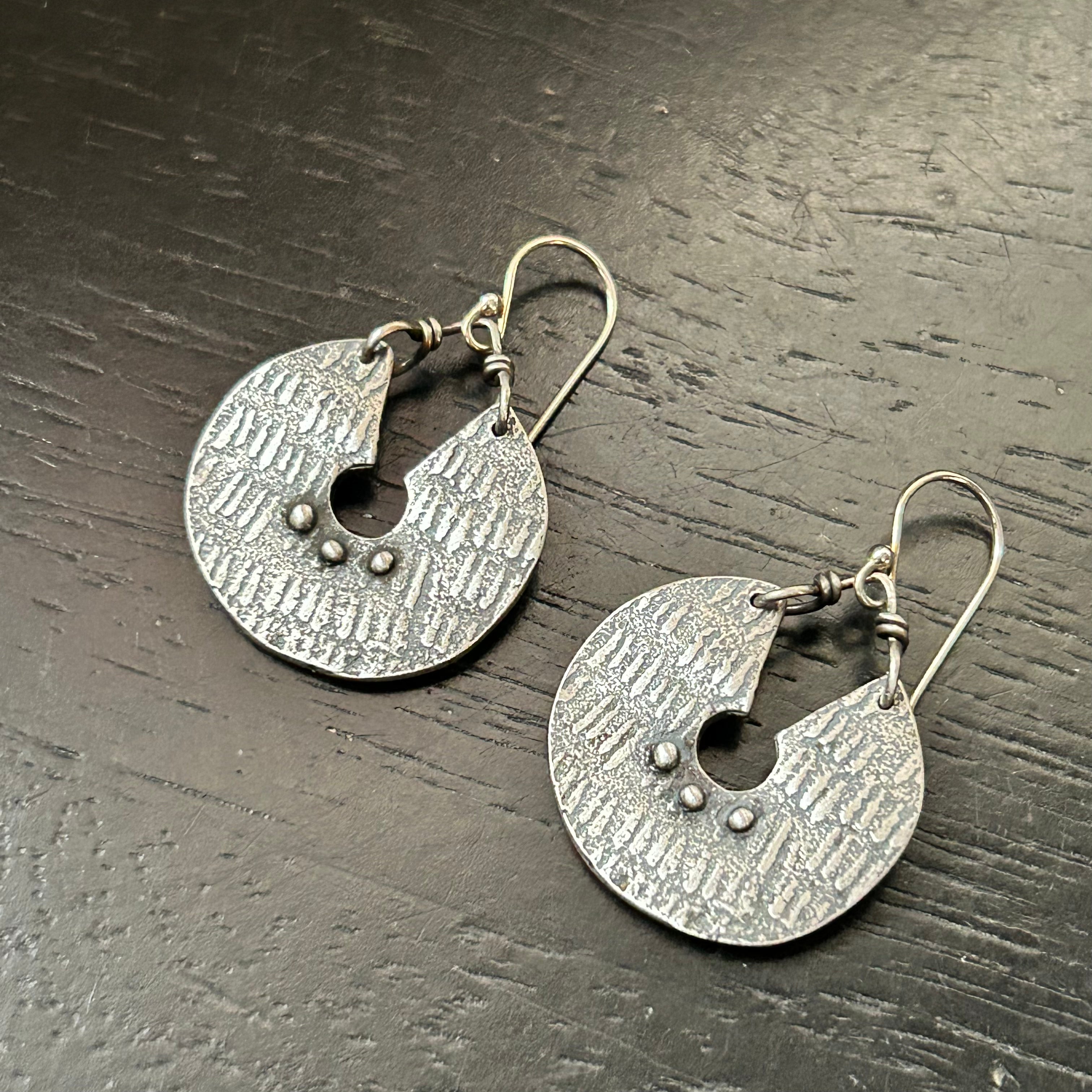 Orijen's Sterling Silver Textured Keyhole Disc Earrings