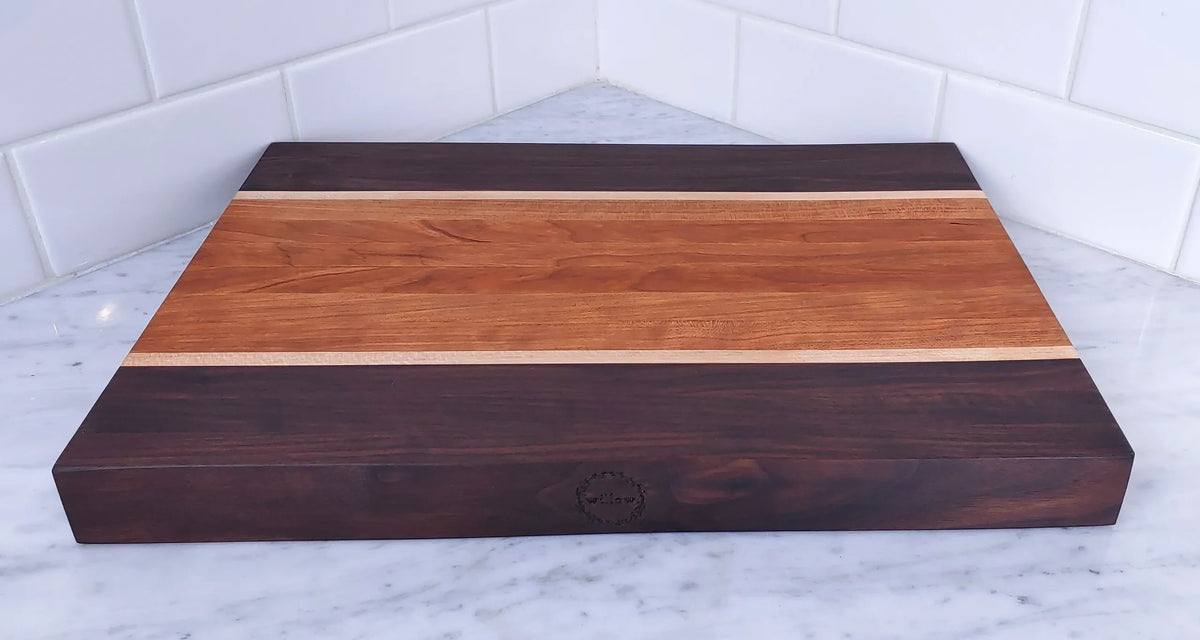 JAMBALAYA WOOD CUTTING BOARD