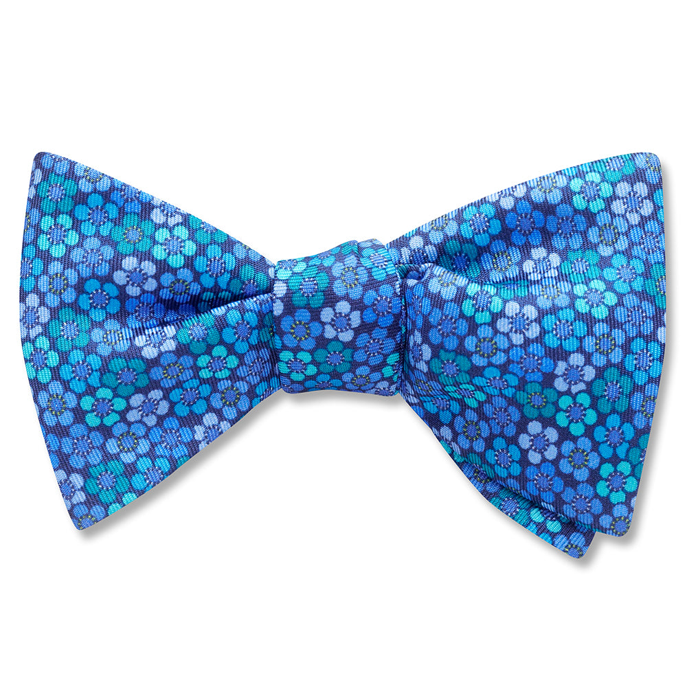 Leicester Hollow - bow ties