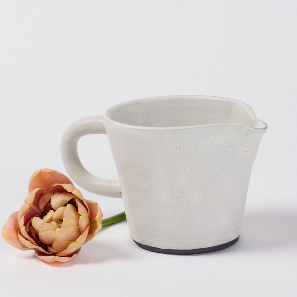 Pour Vase