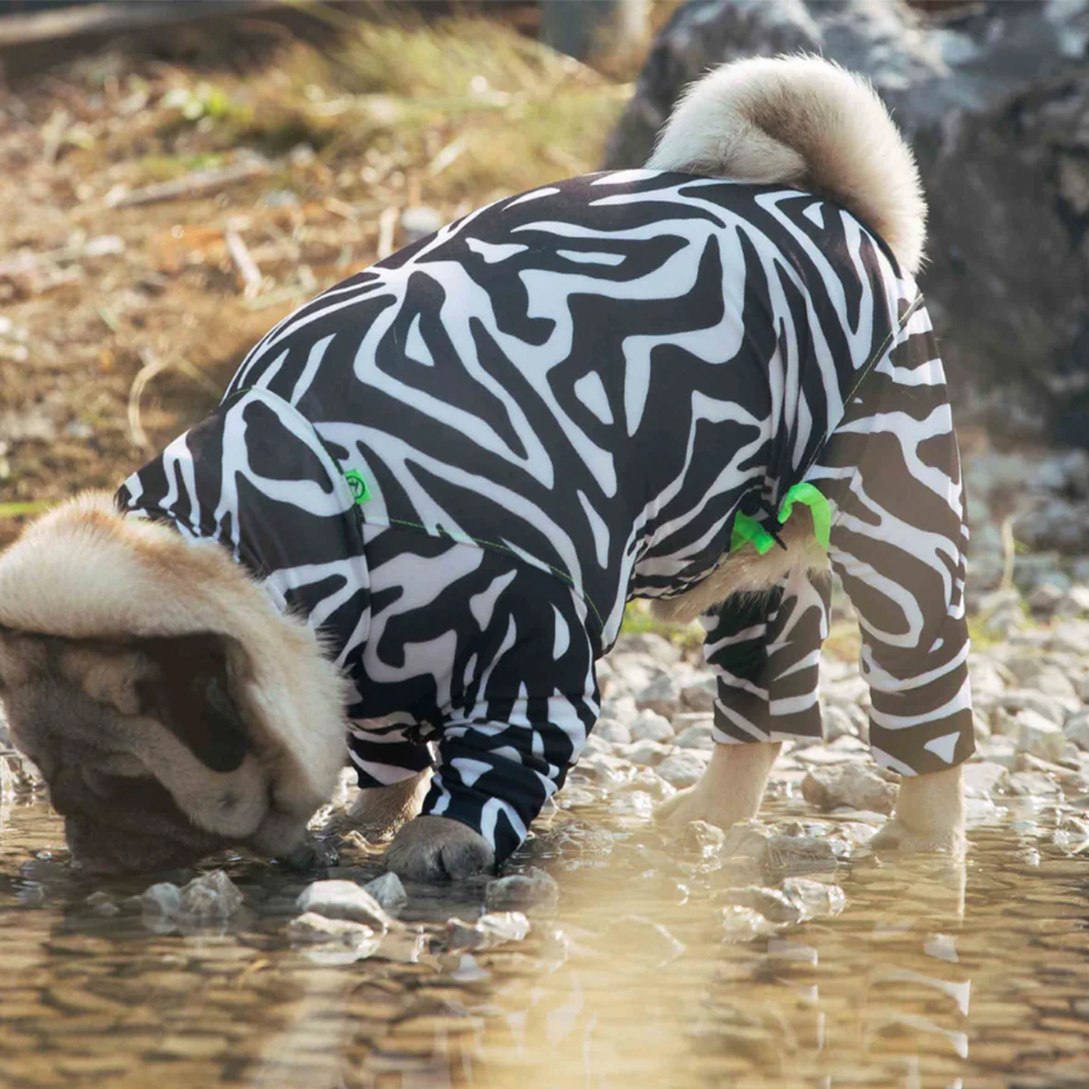 PEBOT BUZZZ Off Onesie