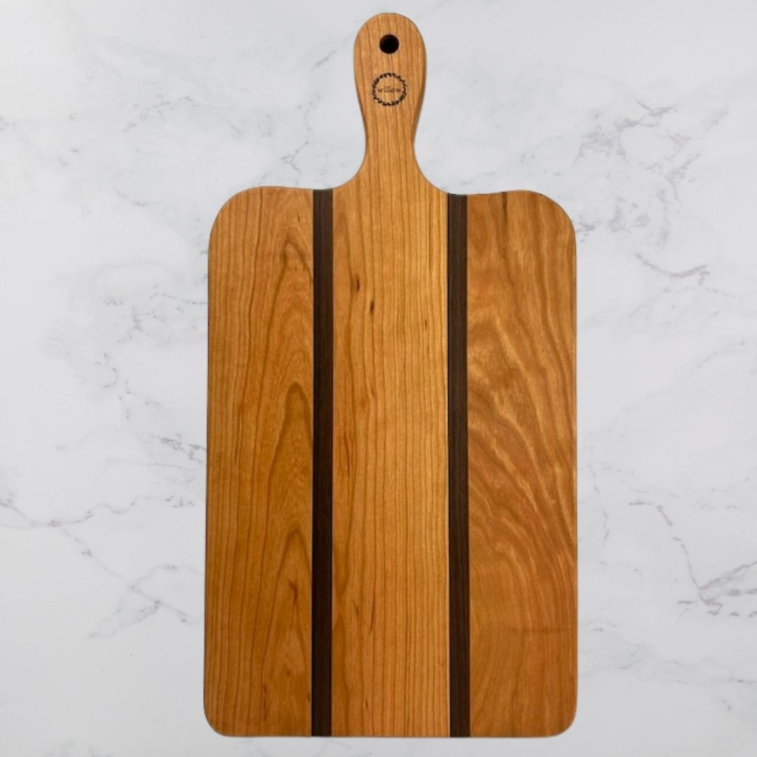 Small Étouffée Charcuterie Board with Walnut Accent