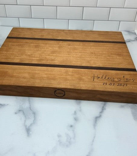 ÉTOUFFÉE WOOD CUTTING BOARD