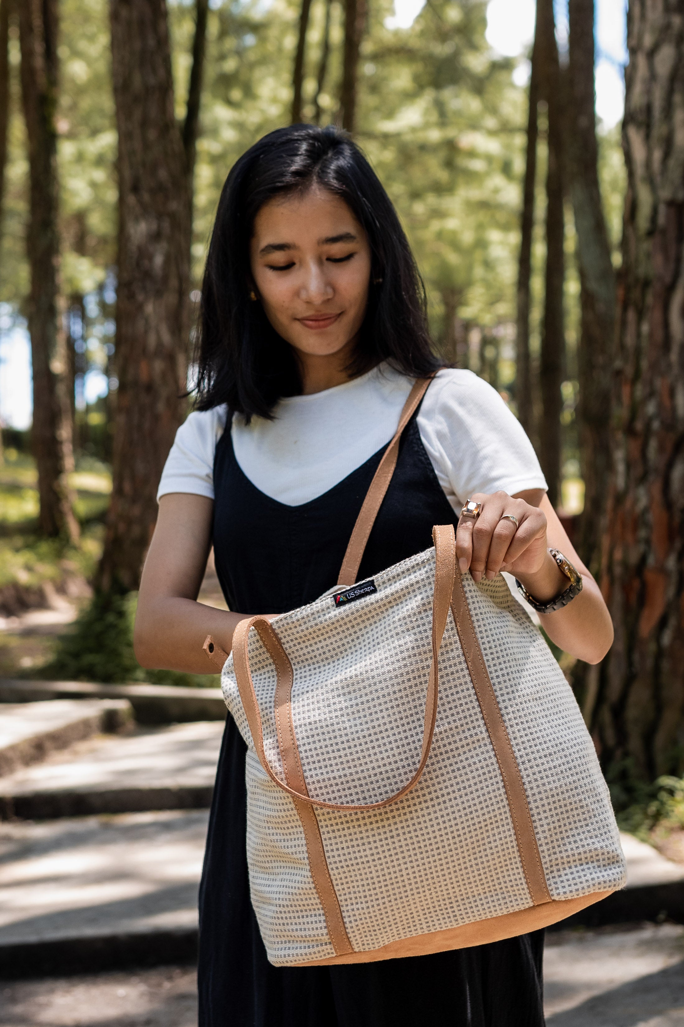 Himal Urban Tote Bag - 134 Pebble