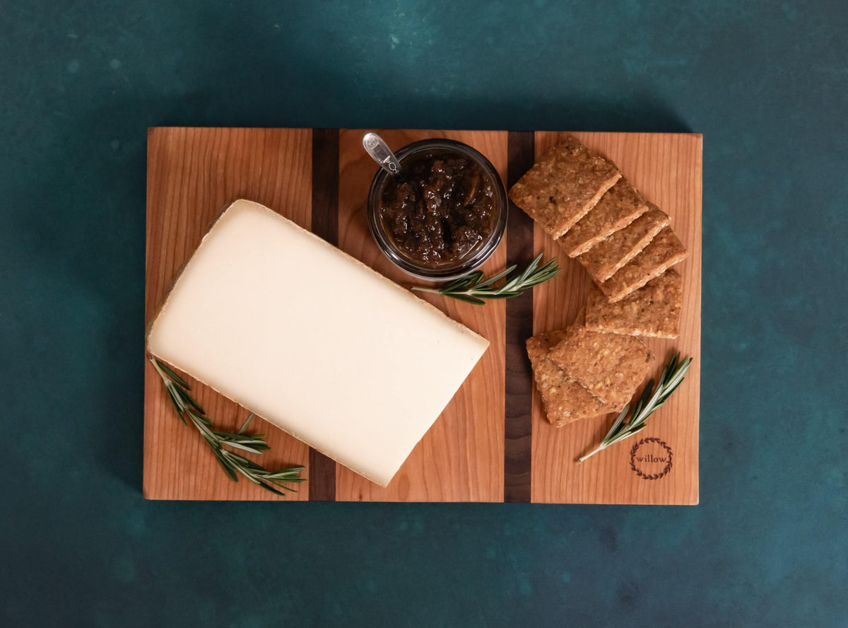 Étouffée Small Cheese Board