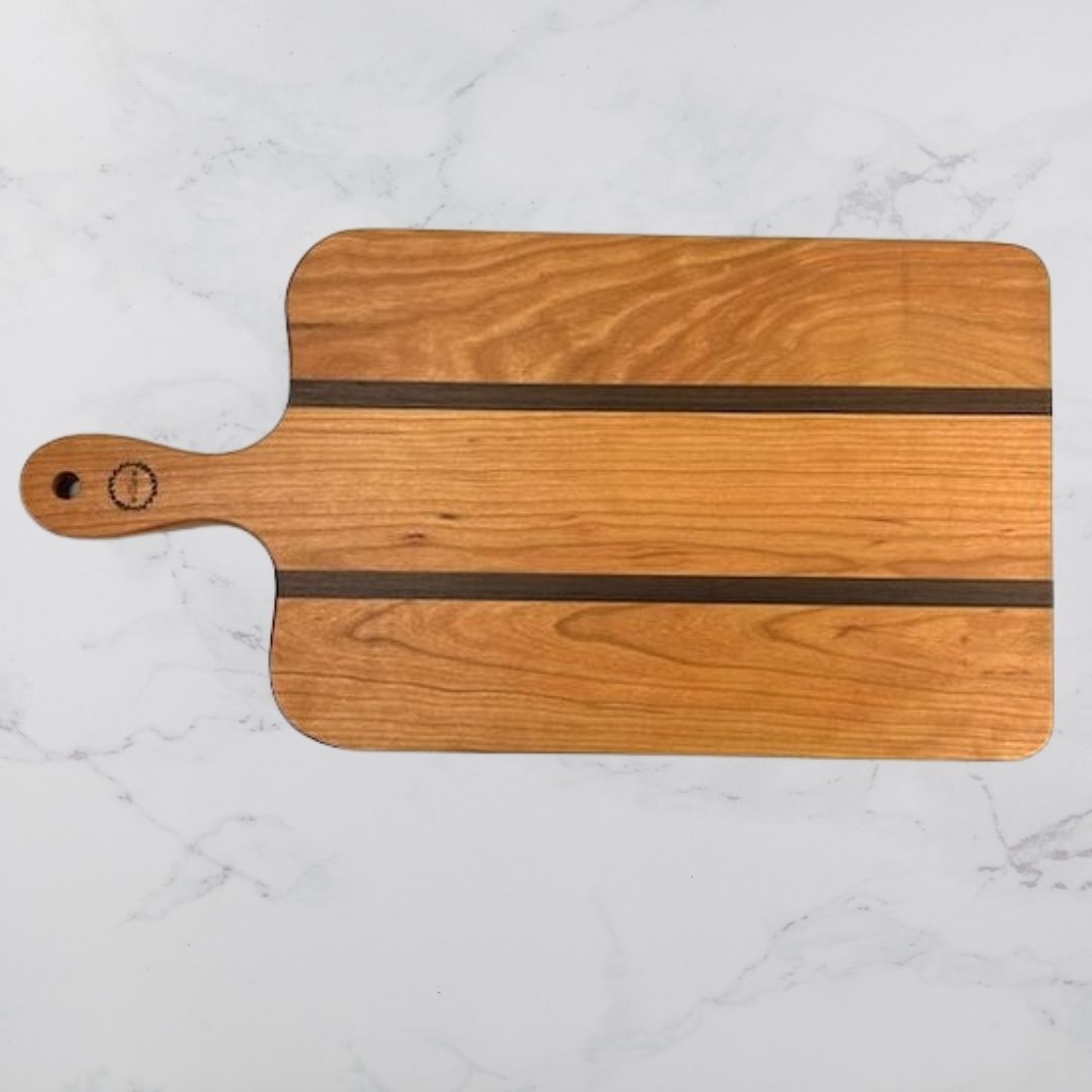 Small Étouffée Charcuterie Board with Walnut Accent