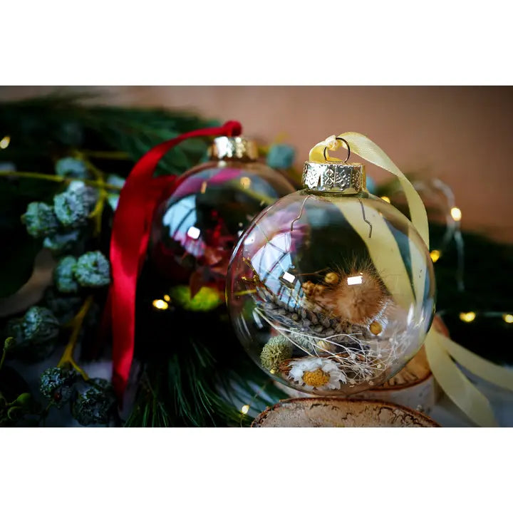 Christmas Ornament with Dried Flowers