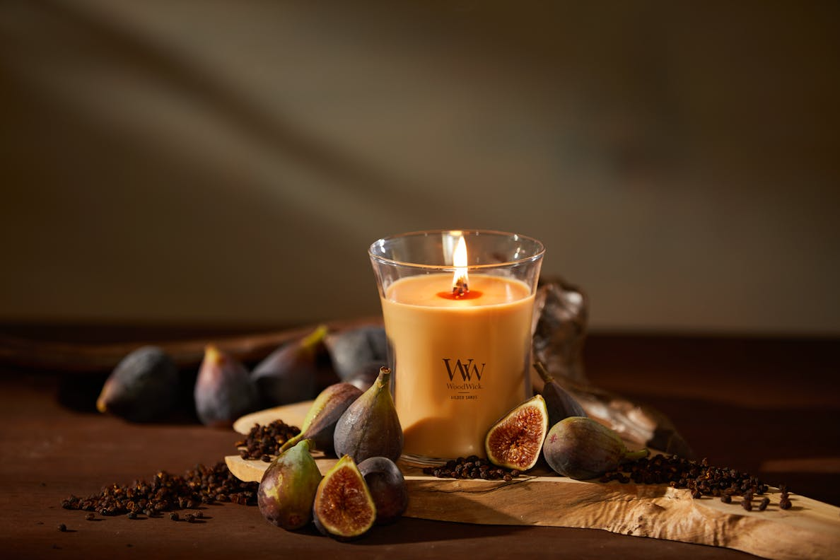 Woodwick - Medium - Phantom Cherry by Homeportonline