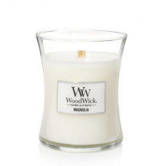Woodwick - Medium - Magnolia by Homeportonline