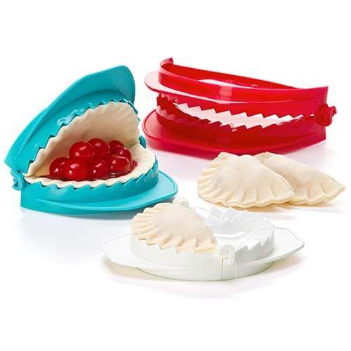 Kitchen Gadget - Pastry Dough Press Pocket Maker Set by Homeportonline