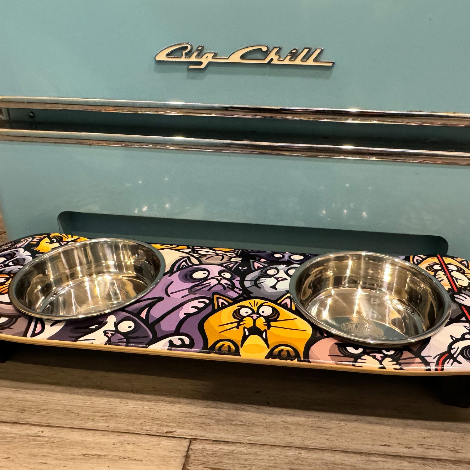Cat Posse - Elevated Skateboard Cat Feeding Stand with 2 Bowls