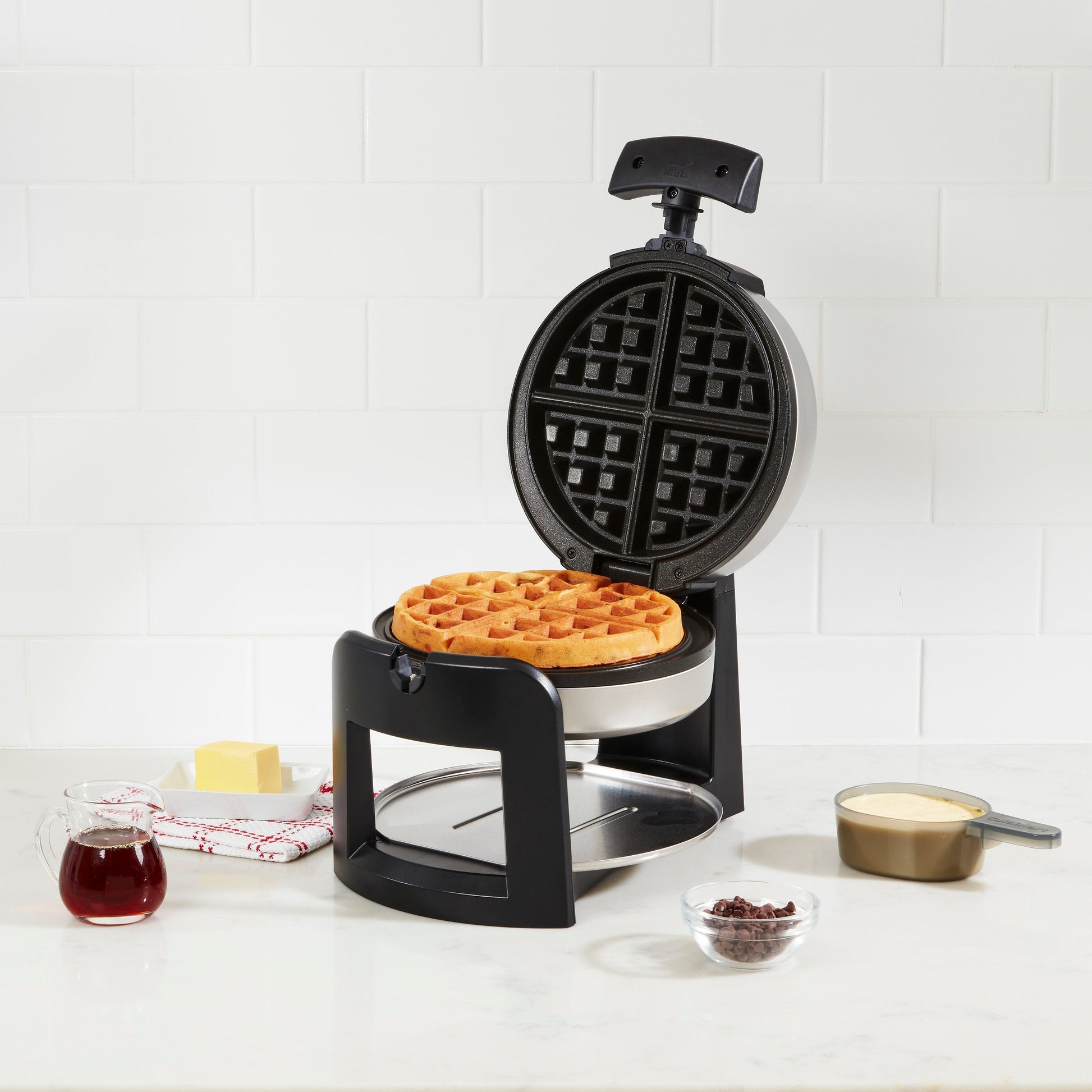 Electric Flip Belgian Waffle Maker by Homeportonline