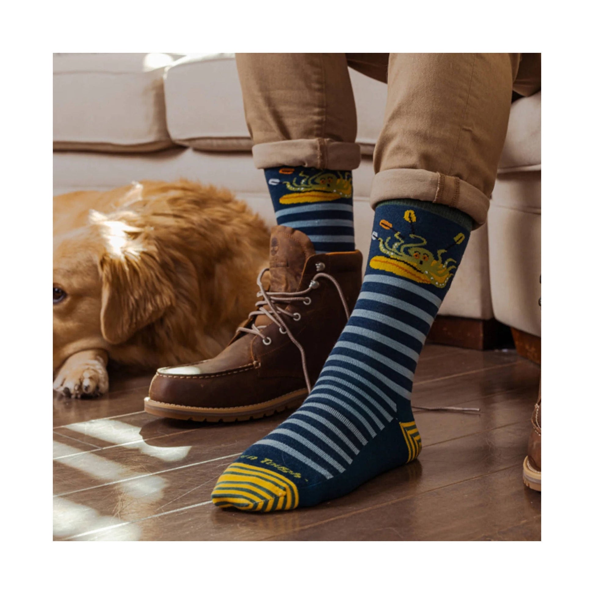 Darn Tough Vermont Men's Animal Haus Lightweight Lifestyle Sock - Dark Teal by Lenny's Shoe & Apparel